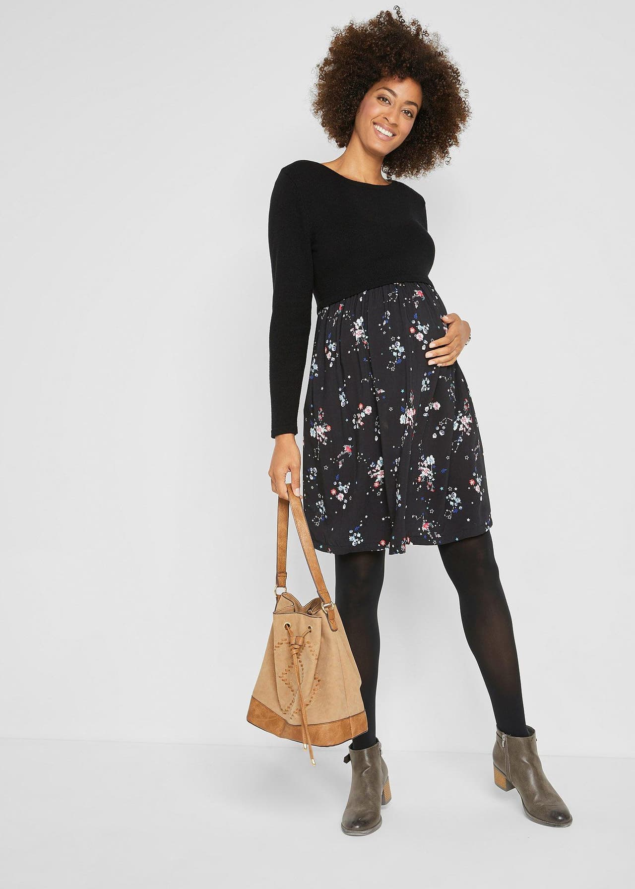 Stickad mammaklänning med viskosandel