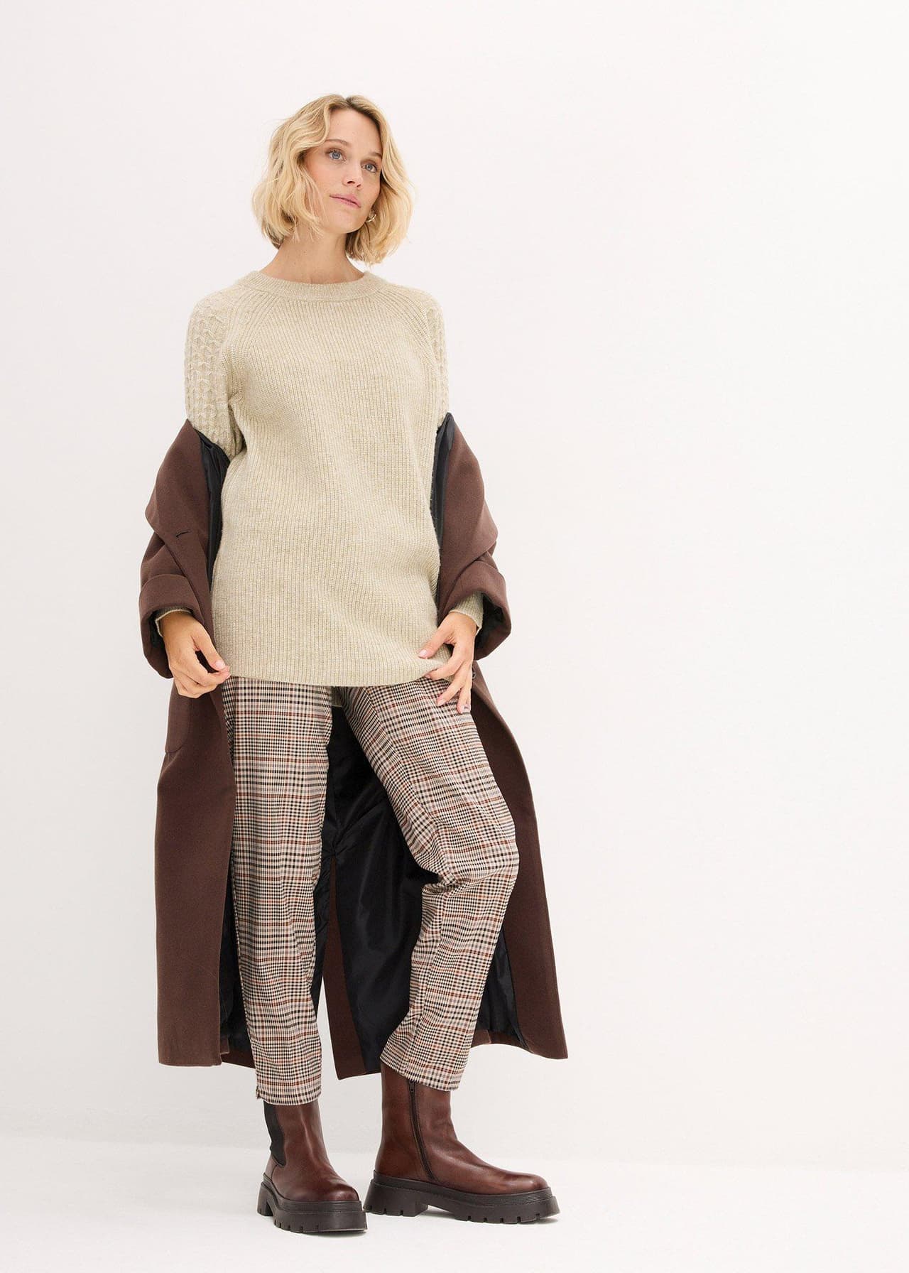 Stickad mamma-/amningströja