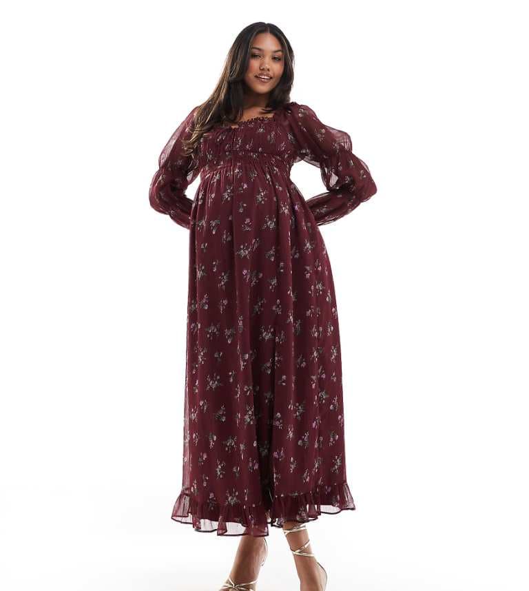 ASOS DESIGN Graviditet mjölkpiga långärmad klänning med smockad midja i bordeauxblommig mönster från ASOS Maternity