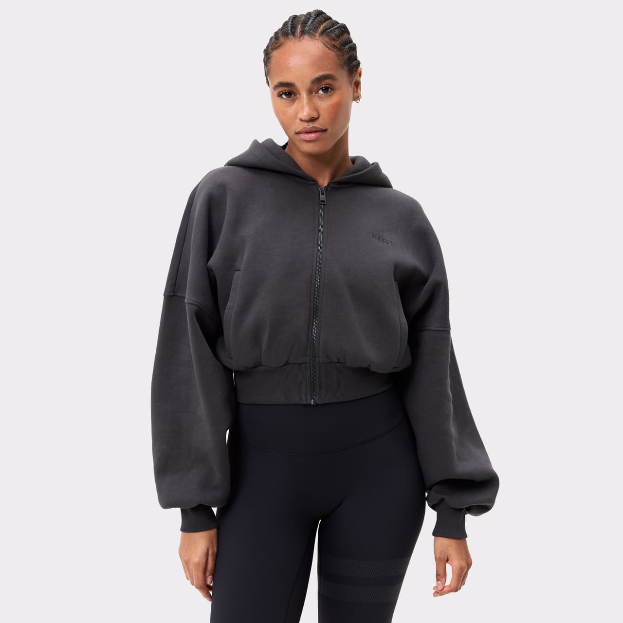 Relaxed Cropped Full Zip Hoodie från STRONGER
